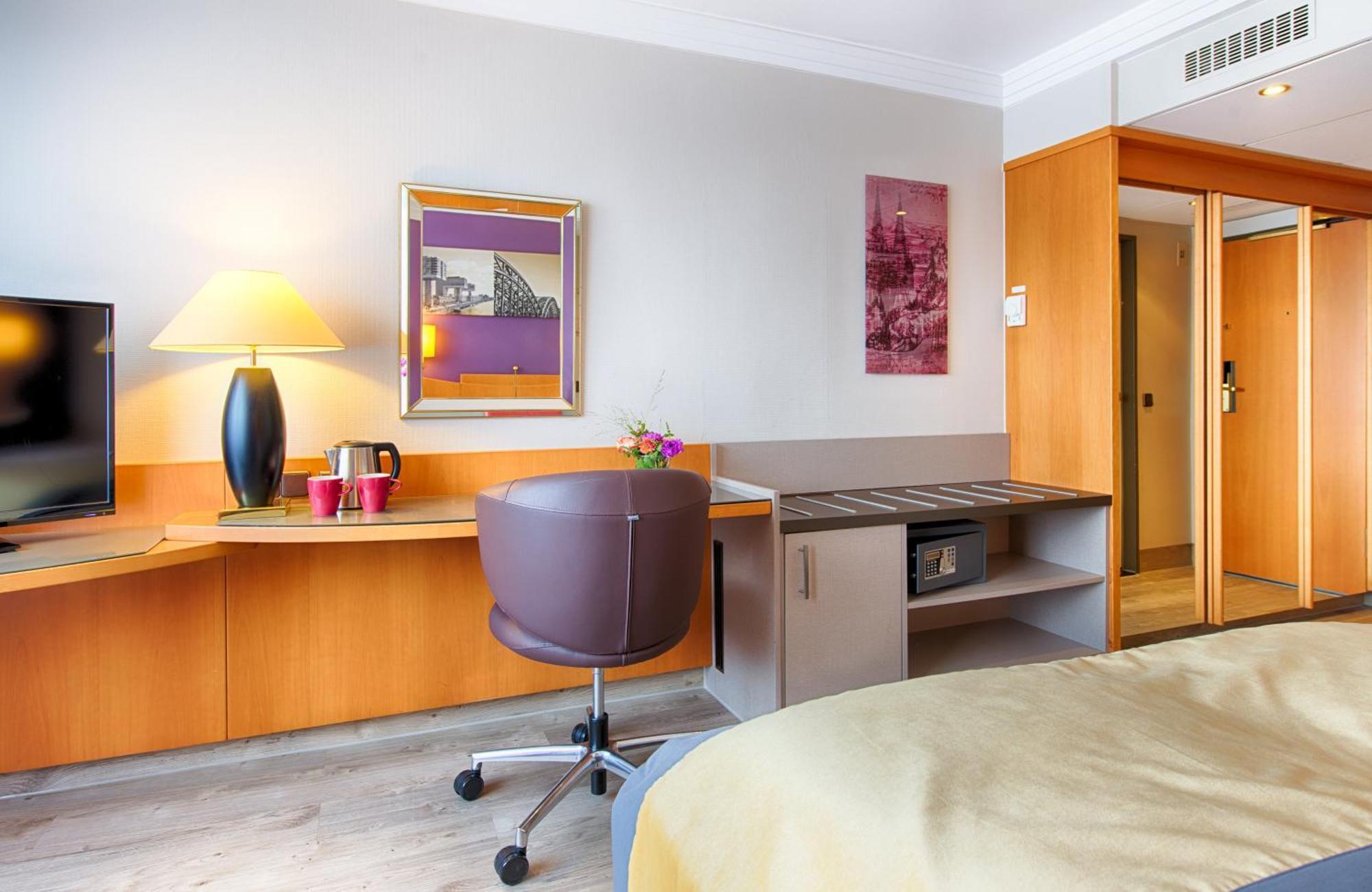 Leonardo Royal Hotel Koeln - Am Stadtwald Luaran gambar