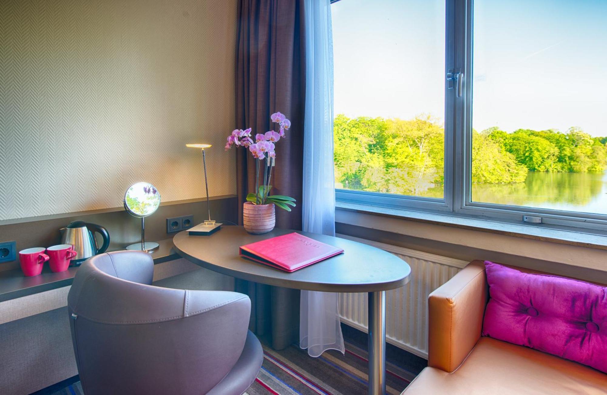 Leonardo Royal Hotel Koeln - Am Stadtwald Luaran gambar